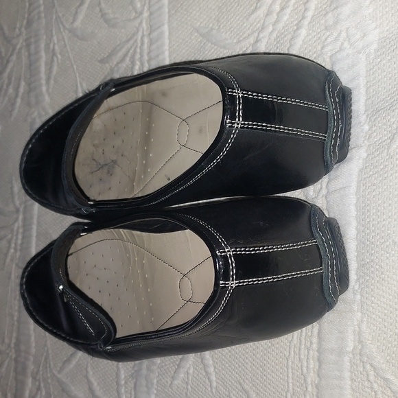 Cole Haan loafers - Picture 2 of 7